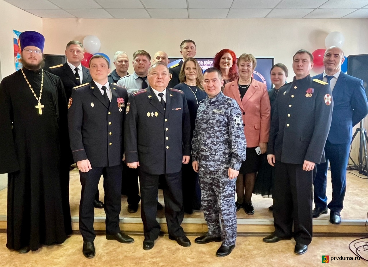 Галина Селькова поздравила сотрудников Росгвардии с профессиональным праздником